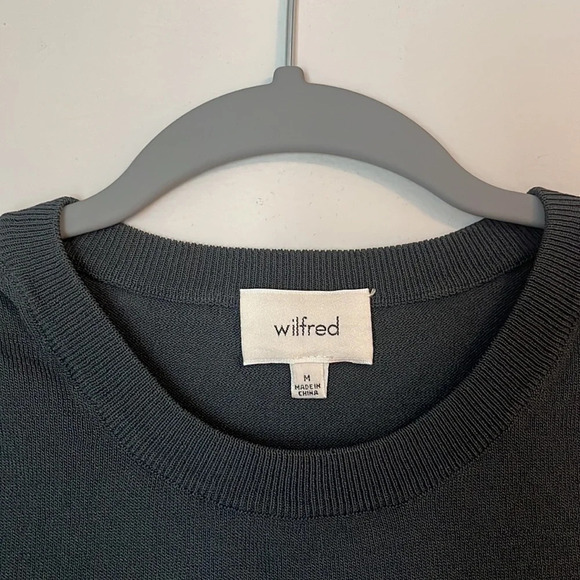 Aritzia Wilfred Palmier Lightweight Side Slit Top Size M - Picture 4 of 9